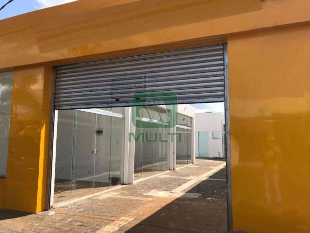 Sala comercial com 1 sala para alugar no Planalto, Uberlândia  por R$ 2.500