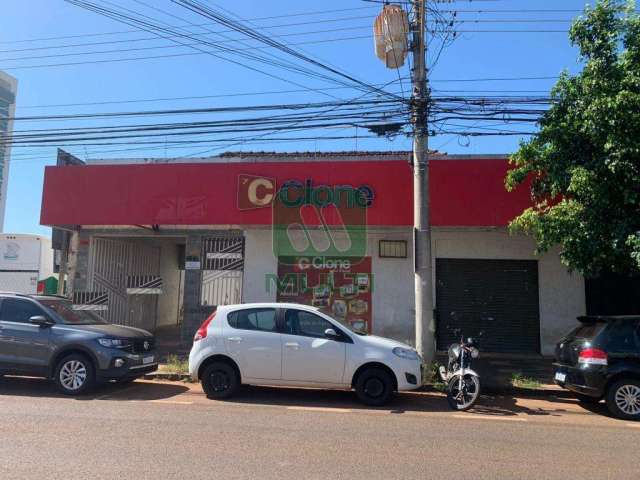 Casa comercial para alugar no Brasil, Uberlândia  por R$ 4.800