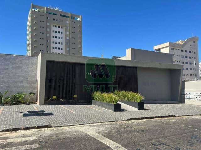 Sala comercial para alugar no Martins, Uberlândia  por R$ 2.000