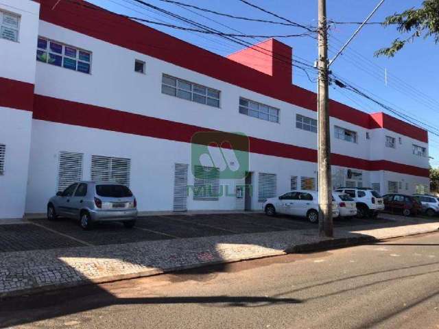 Sala comercial para alugar no Tibery, Uberlândia  por R$ 1.050