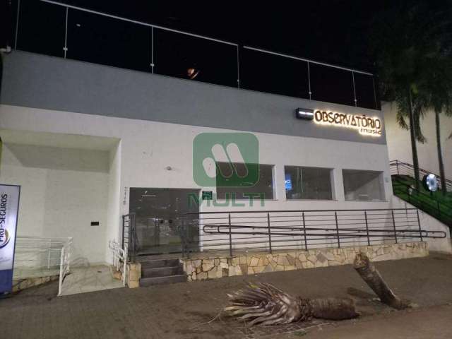 Sala comercial para alugar em Saraiva, Uberlândia  por R$ 8.000