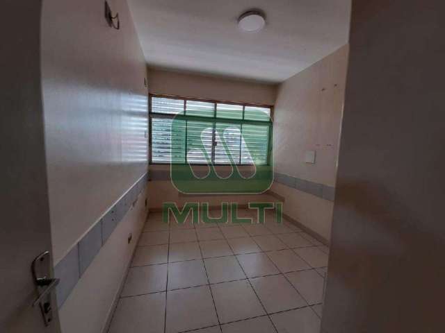 Casa comercial para alugar no Centro, Uberlândia  por R$ 8.000