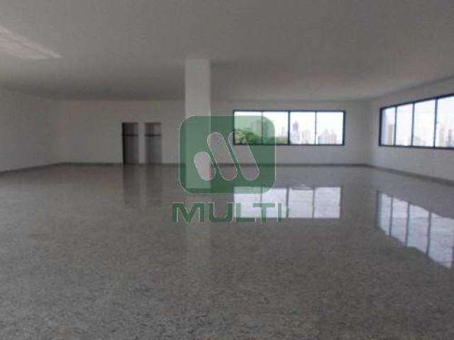 Sala comercial para alugar no Osvaldo Rezende, Uberlândia  por R$ 11.000