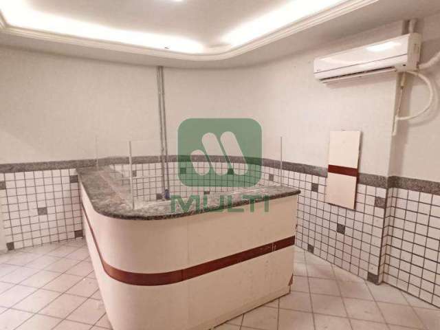 Casa comercial para alugar no Martins, Uberlândia  por R$ 15.000