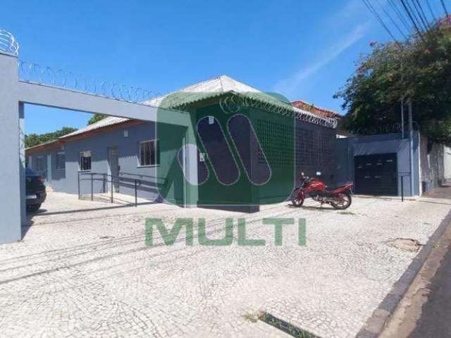 Casa comercial para alugar no Fundinho, Uberlândia  por R$ 5.000