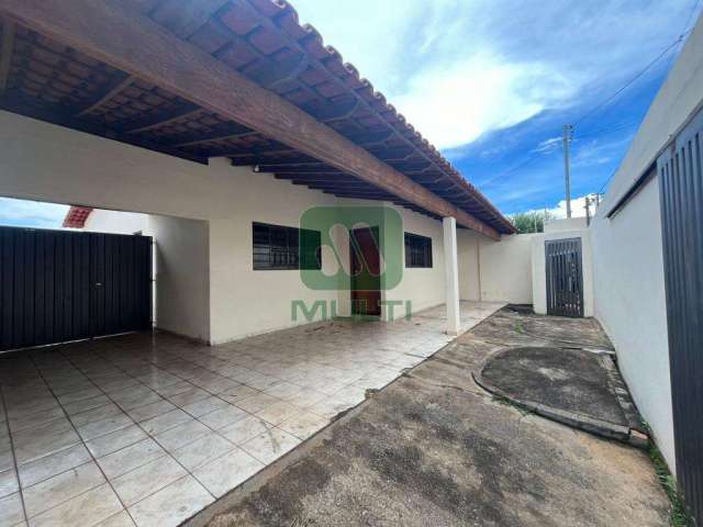 Casa comercial para alugar no Santa Mônica, Uberlândia  por R$ 3.000