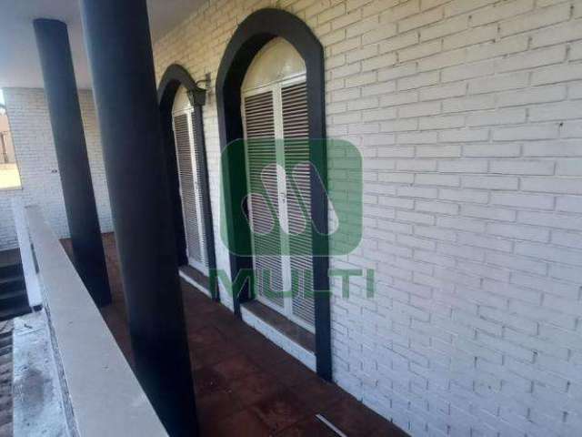 Casa comercial para alugar no Martins, Uberlândia  por R$ 7.000