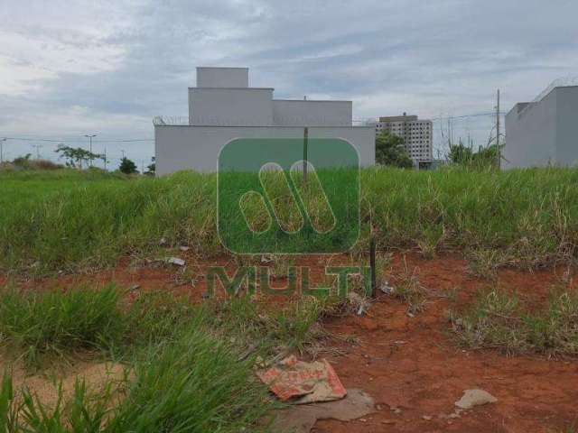 Terreno comercial à venda no Grand Ville, Uberlândia  por R$ 400.000