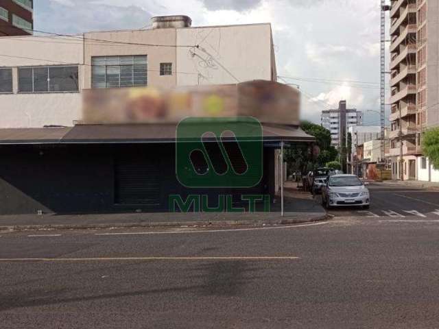 Casa comercial com 2 salas à venda no Santa Mônica, Uberlândia  por R$ 1.800.000