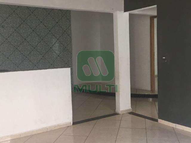 Casa comercial com 2 salas à venda no Jardim Patrícia, Uberlândia  por R$ 950.000