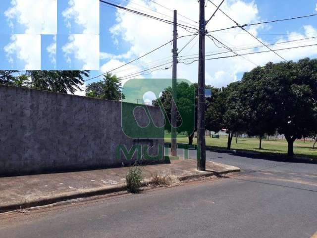 Terreno comercial à venda no Santa Mônica, Uberlândia  por R$ 1.260.000