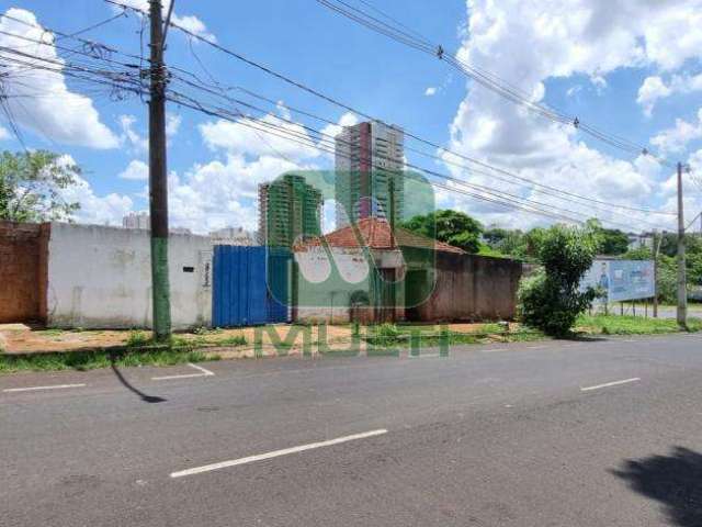 Terreno comercial à venda no Tabajaras, Uberlândia  por R$ 2.000.000