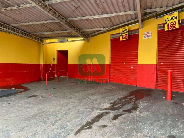 Sala comercial para alugar no Marta Helena, Uberlândia  por R$ 12.000