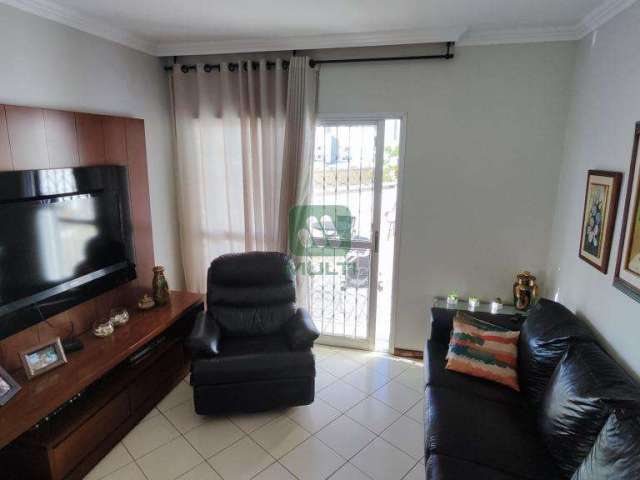 Apartamento com 4 quartos à venda no Martins, Uberlândia  por R$ 600.000