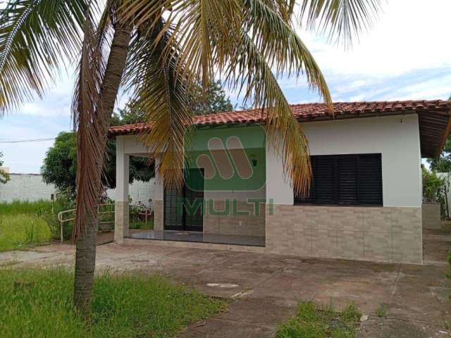 Casa com 2 quartos à venda no Martins, Uberlândia  por R$ 1.500.000