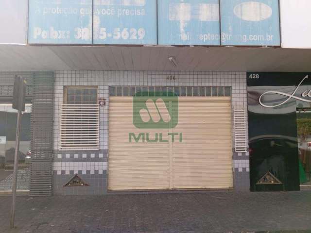 Sala comercial para alugar no Martins, Uberlândia  por R$ 2.350