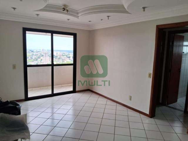 Apartamento com 2 quartos à venda no Centro, Uberlândia  por R$ 390.000