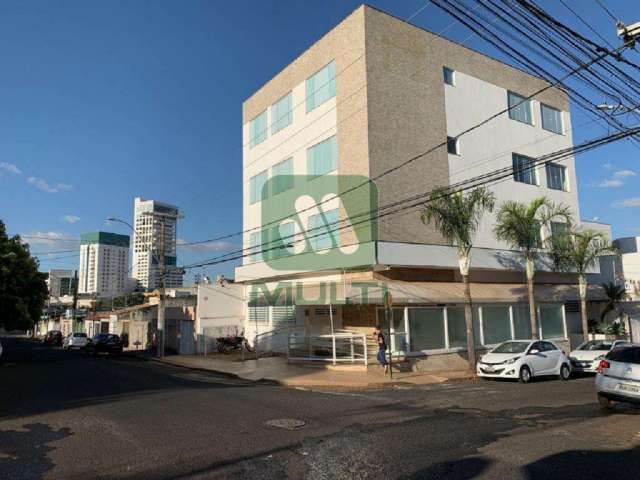 Casa em condomínio fechado com 1 quarto para alugar no Centro, Uberlândia  por R$ 38.000