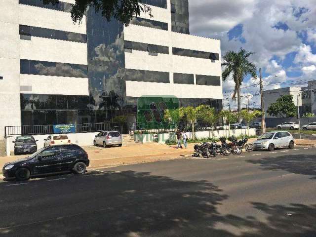 Sala comercial com 1 sala à venda no Tibery, Uberlândia  por R$ 2.200.000