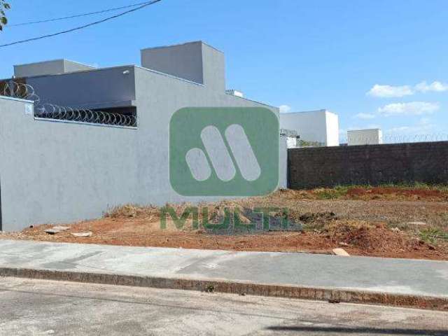 Terreno comercial à venda no Portal do Vale, Uberlândia  por R$ 230.000