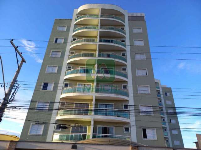 Apartamento com 2 quartos para alugar no Martins, Uberlândia  por R$ 1.700