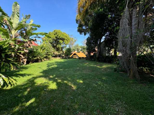 Imperdível! Casa à venda em São Sebastião-SP, Paúba. 3 quartos, 1 suíte, 2 salas, 2 banheiros, 5 vagas, 99m².