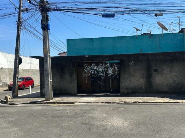 Casa de esquina no Conjunto Ceará na 4 etapa