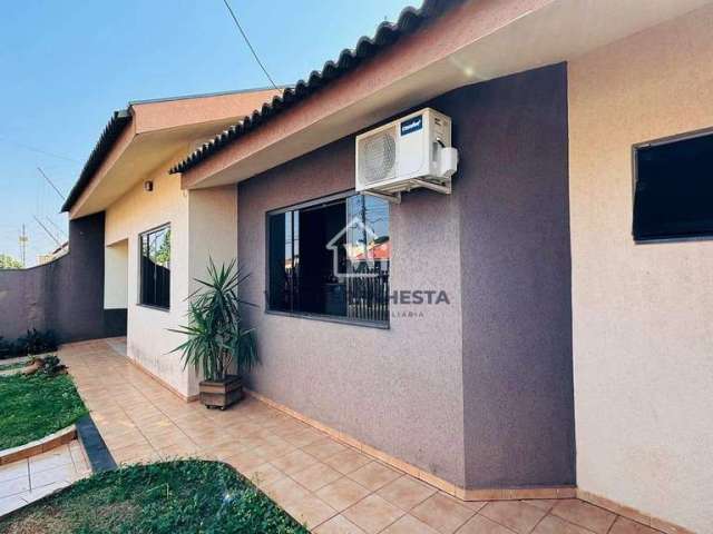 Ampla casa à venda, 03 Quartos (01 Suite) com Jardim e area gourmet com churrasqueira e forno a len