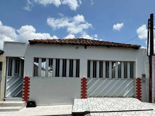 Alugo Casa com Edícula, Conjunto Galileia reformada.