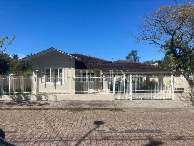 Casa para Venda em Joinville, América, 3 dormitórios, 1 suíte, 3 banheiros, 2 vagas