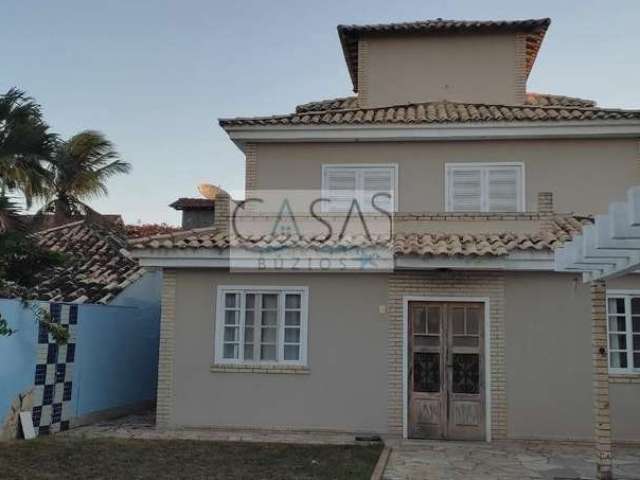 Excelente casa 5 quartos à poucos passos da praia de Geribá