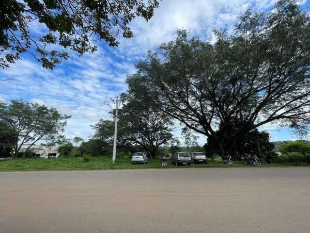 Lote a venda no Centro Industrial