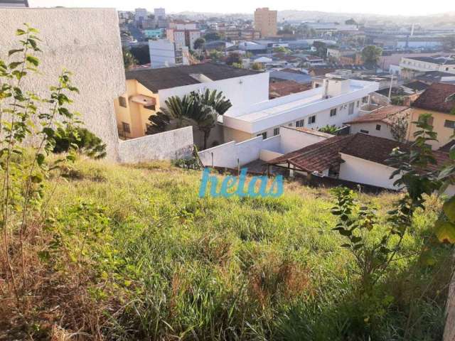 Terreno com 514 m² a venda no Centro de Atibaia