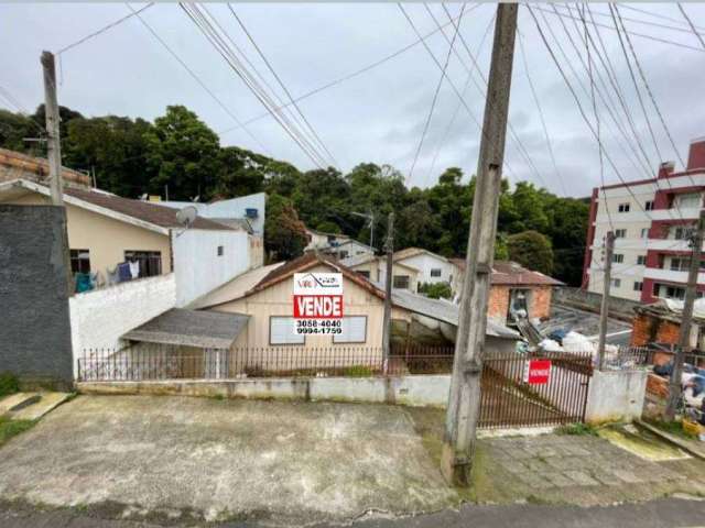 Terreno à venda em São Domingos, São José dos Pinhais  por R$ 400.000