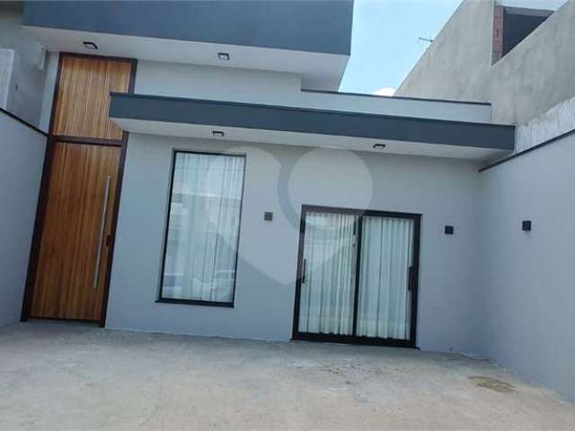 Casa com 3 quartos à venda em Jardim Residencial Veneza - SP