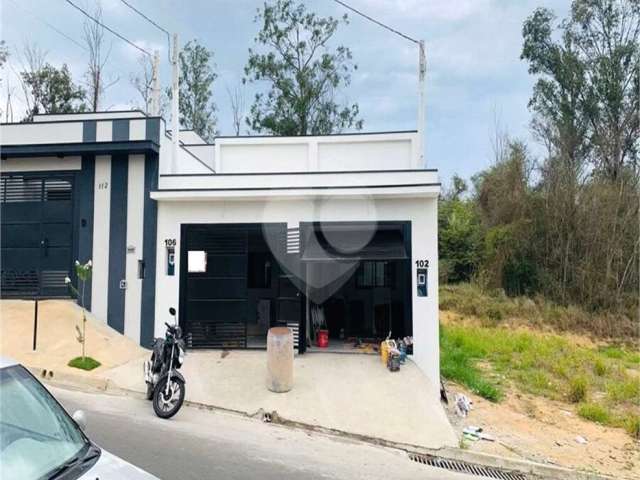 Casa com 2 quartos à venda em Parque Residencial Sabiás - SP