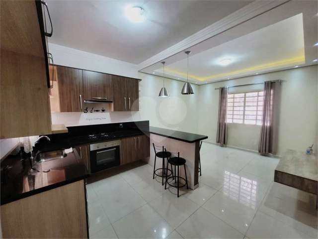 Apartamento com 2 dormitórios - 1 suíte - 1 vaga - Amplo quintal - Jd. Morumbi - Indaiatuba SP.