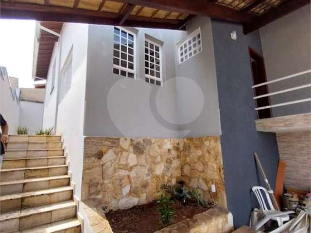 Casa com 3 quartos à venda em Jardim Regente - SP