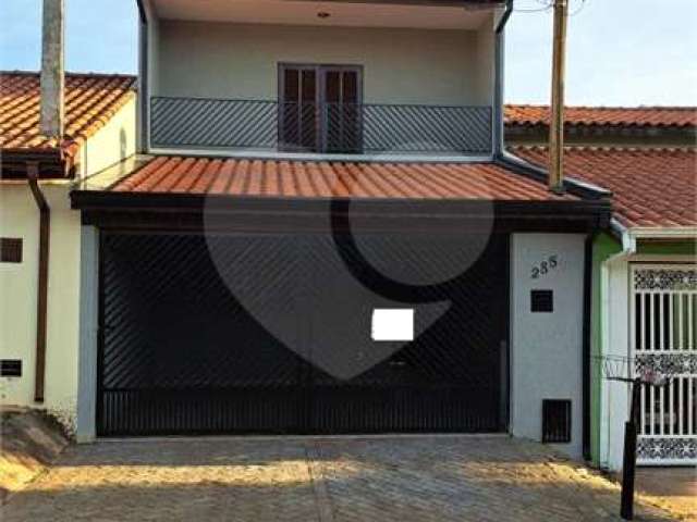 Sobrado com 3 quartos à venda em Jardim Adriana - SP