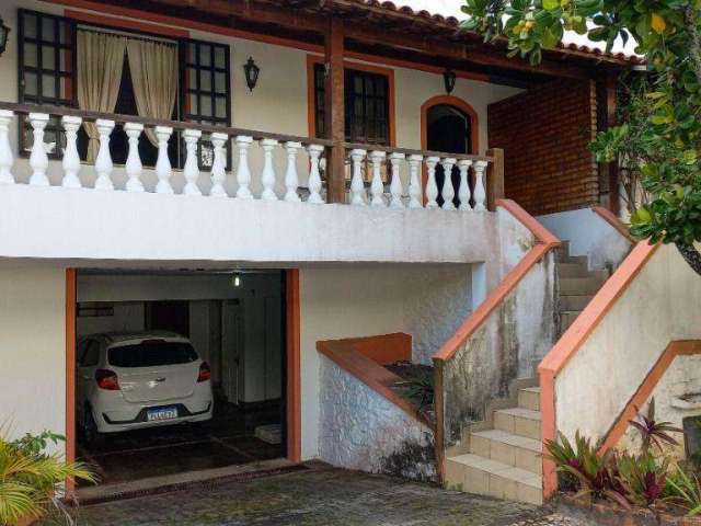 Casa para Venda em Salvador, Itapuã, 3 dormitórios, 1 suíte, 4 banheiros, 2 vagas