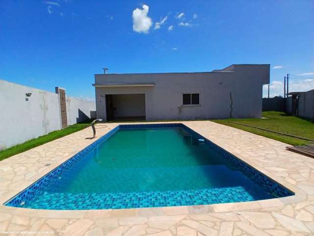 Casa com piscina pronta para morar - Use o FGTS!