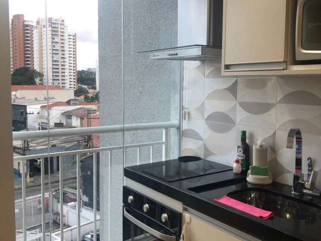 Apartamento 1 dormitório, varanda e vaga, mobiliado