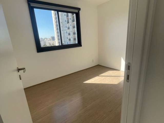 Apartamento de 3  dorms. suíte, varanda e uma vaga de garagem