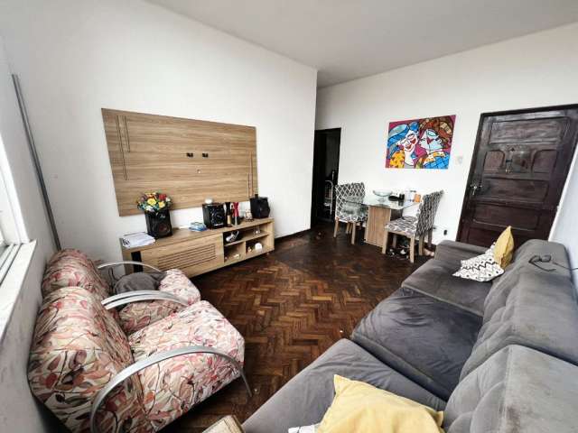 apartamento 2 quartos, amplo em Macaubas