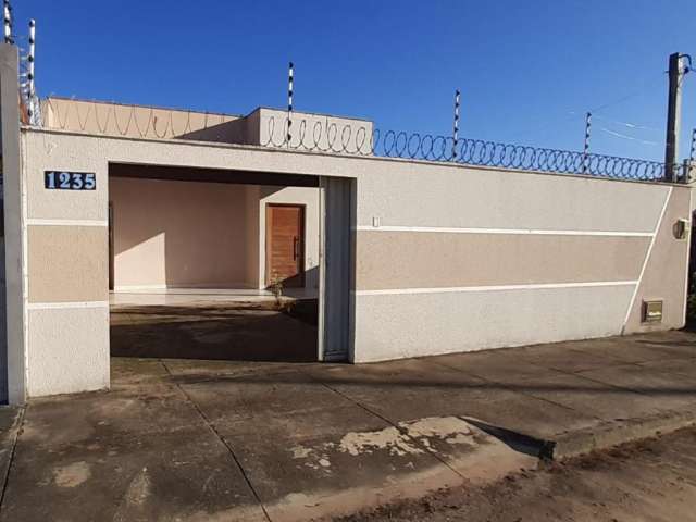 Casa com 02 quartos, sendo 01 suíte em Nova Esperança, Parnamirim RN