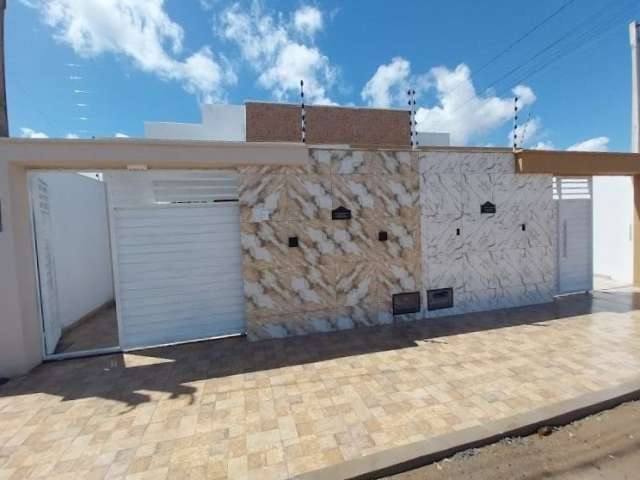 Casa com 02 quartos, sendo 01 suíte, Nova Esperança, Parnamirim RN