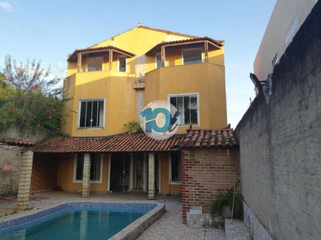 CASA 3 QUARTOS SENDO 1 SUÍTE NO ROMA - VR, Roma, Volta Redonda - RJ