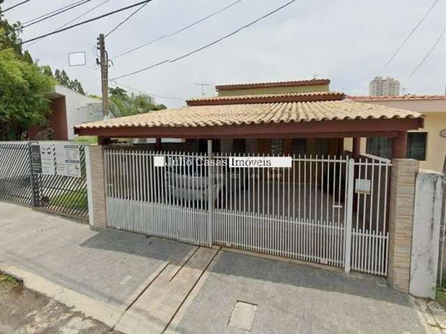 Casa com 5 quartos à venda na Vila Trujillo, Sorocaba  por R$ 790.000