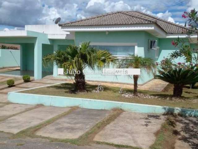 Casa térrea 3 quartos Cond. Araçoiaba da Serra