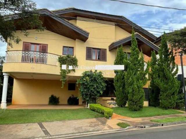 Casa no condomínio Angelo Vial